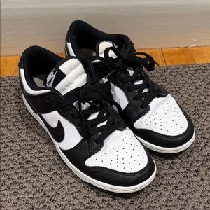 Nike Black and White Sneakers